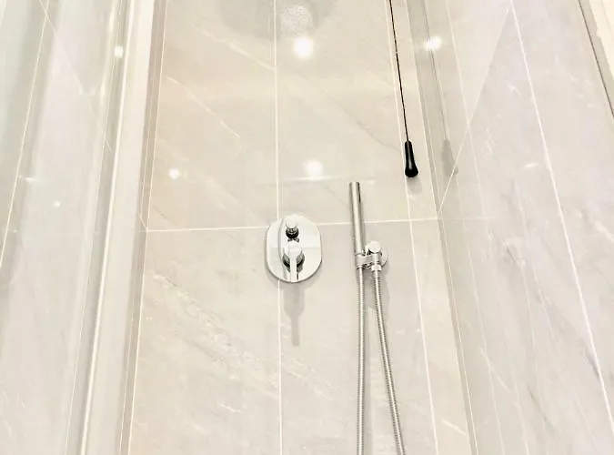 Booking Florence Apartmán *